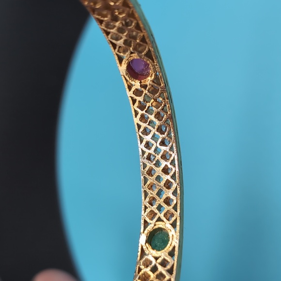 Gold Toned Textured Pattern Bracelet With Rubies And Coloured Faceted Stones - Picture 9 of 10